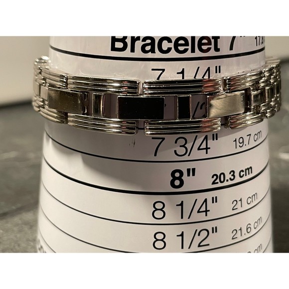 Beautiful Silver Tone Watch by Elgin - New Battery - Picture 8 of 8